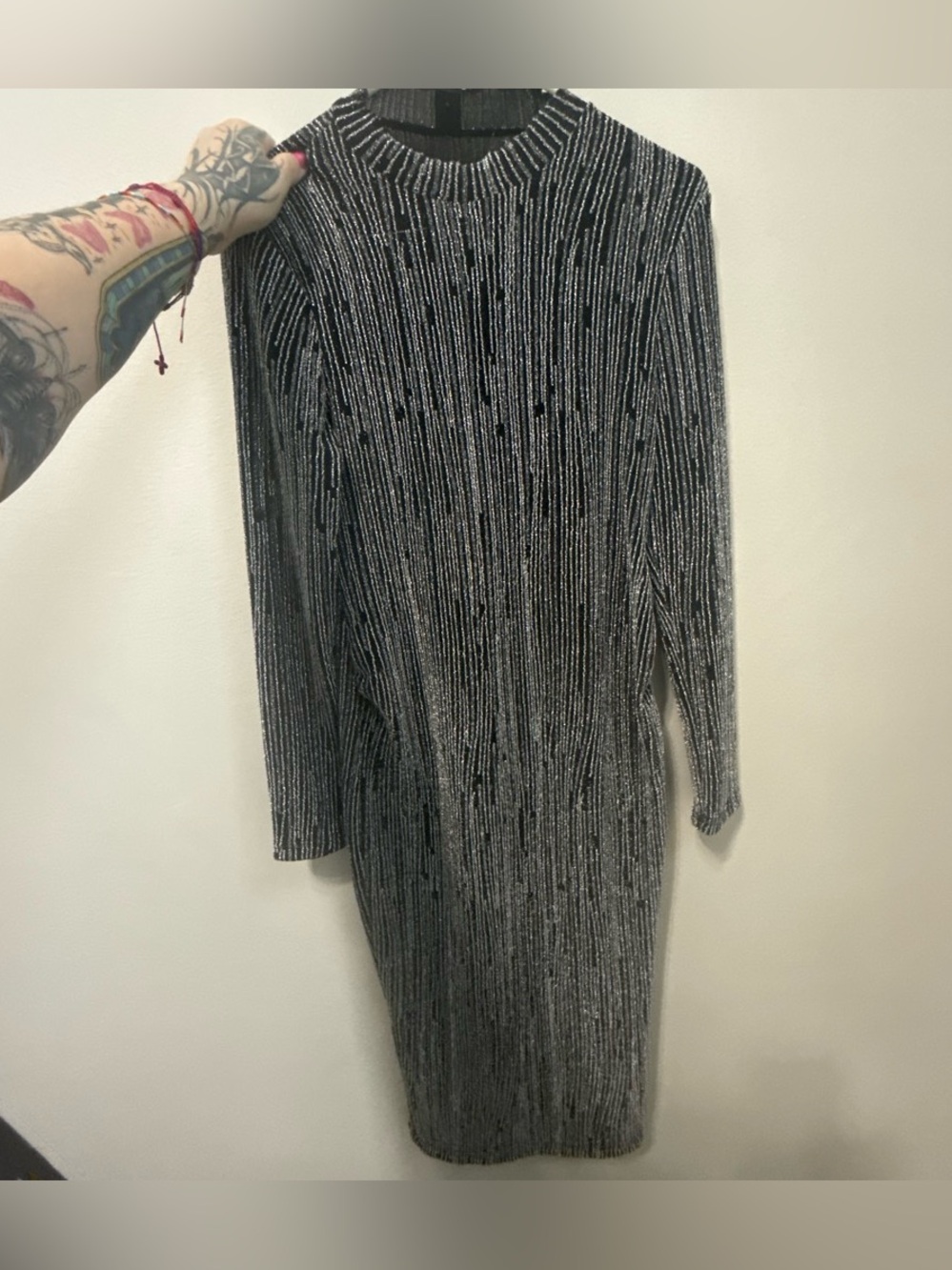 Women's maternity Black & Silver Ribbed Metallic Knit Dress. Medium maternity